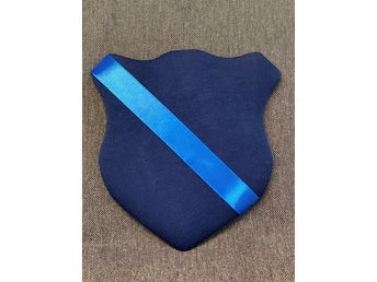 Märkestavla för simmärken/smycken Mörkblå /Mörkblå satin