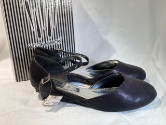 Wildflower Antoinetta finsko svart stl 38 Nu 150kr Ord 299kr