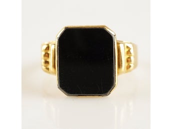 RING, 18K, 18mm, 3,30g, guld, hematit repig, b: 12,4mm.
