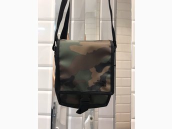 north face man purse