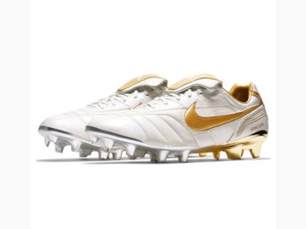 nike tiempo legend v11
