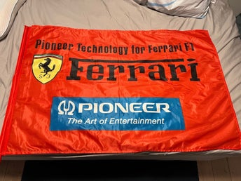 Ferrari / Pioneer F1 flagga 115x75cm