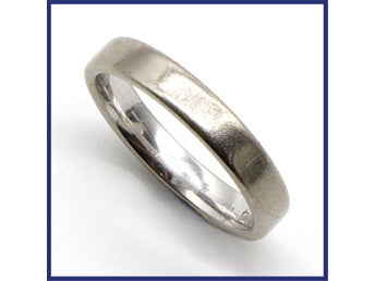 Ring, 18K vitguld, slät design (vikt 7,27g, stl 19,7mm)