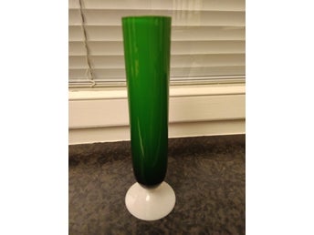 Glasvas grön, Retro