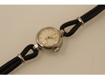 Omega damur från 50-talet- Renoveringsobjekt
