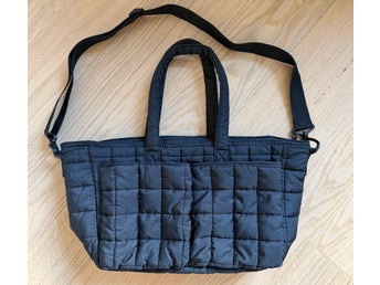 Svart Quiltad Skötväska H&M