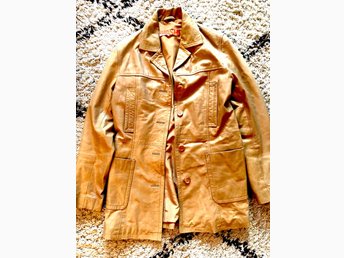 Skinnjacka tight modell (414401406) ᐈ Köp på Tradera Skinnjacka tight modell (414401406) ᐈ Köp på Tradera
