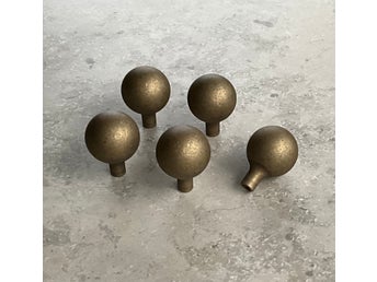 5 stycken – Knopp Boll – Antik Mässing