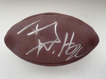 Signerad NFL 'The Duke' Replica Football av T.J. Watt