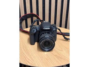 Canon EOS 77D med objektiv