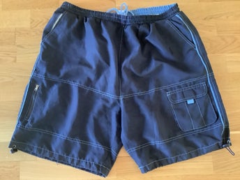 SUCCESS Blåa shorts, storlek XXL som XL. se måtten!