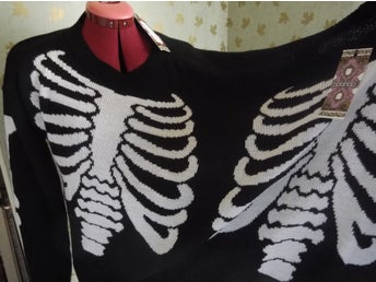 Stickad dubbel skelettröja / tvillingtröja, Boohoo. Oanvänd med taggar, storlek