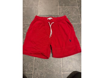 U.S. Polo Assn. röda shorts, storlek M