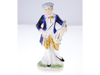 Vintage CT Japan 1950s porcelain figurine-man playing violin