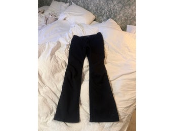 L1 Premium Goods svarta snowboardbyxor täckbyxor pant skidbyxor, storlek M