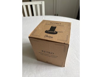 Retro bordslampa i svart porslin, unison