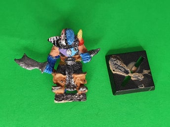 Mangler Hobgoblin med klyvare tillverkad av Citadel miniatures 1986