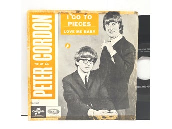 Peter and Gordon - I Go To Pieces / Love Me Baby - 7