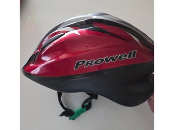 Prowell cykelhjälm helt nytt XS barnstorlek