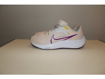 Nike Zoom Pegasus 40 Löperskor Storlek 39