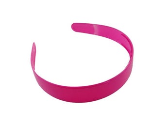 Fuxia taggat plast diadem 25 mm. bred