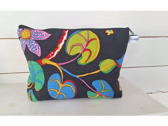 Börs / necessär i designtyg tyg Teheran av Josef Frank