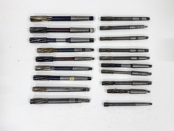 Maskinbrotschar med morsekon MK1–MK3, cirka 20 st