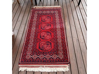 VINTAGE HANDKNUTEN ORIENTALISK ULL MATTA