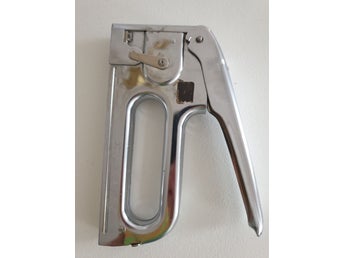 Häftpistol