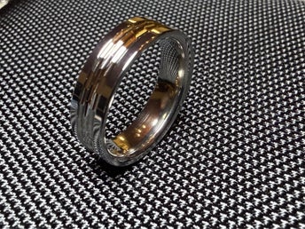 Ring i Platinum och titanium