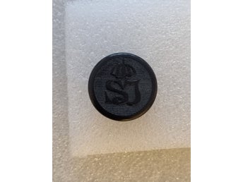 SJ /Staten/Järnväg /Transport . Uniform märke/knapp i bakelite 1st