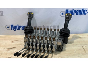 2 x Joysticks för skogsmaskin + 8 funktioner Proportionalventil Walvoil DPX 100