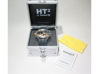 STORT HT2 MULTI FUNKTIONS ARMBANDSUR FRÅN TIMBERLAND I BOX
