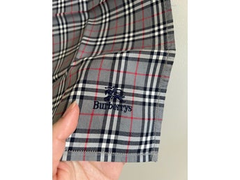 Burberrys grå näsduk - bröstnäsduk