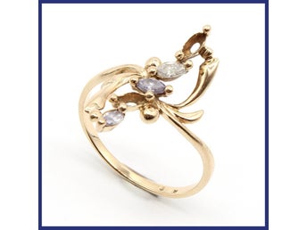 Ring, 14K roséguld, vita stenar (vikt 1,77g, stl 17,3mm)