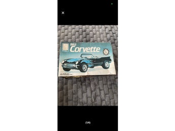 AMT 1953 Corvette Modellbil byggsats