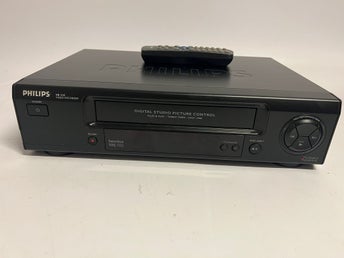 VR210 VHS-videobandspelare med fjärrkontroll