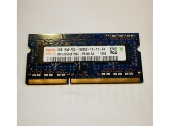 HYNIX 2GB DDR3 PC3-12800S RAM-minne
