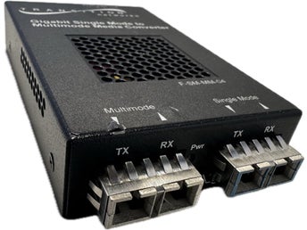 Transition Networks Gigabit Single Mode Multimode Media Converter F-SM-MM-04