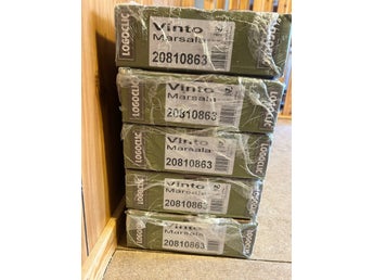 Överskott säljes: 5 paket laminatgolv (Logoclic Vinto Marsala).