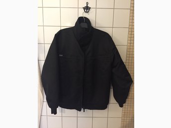 Svart Fred Perry herr vinterjacka (352024780) ᐈ Köp på Tradera Svart Fred Perry herr vinterjacka (352024780) ᐈ Köp på Tradera