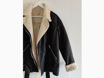 ᐈ Köp & sälj Nelly Jackor & Ytterkläder Dam second hand på ᐈ Köp & sälj Nelly Jackor & Ytterkläder Dam second hand på