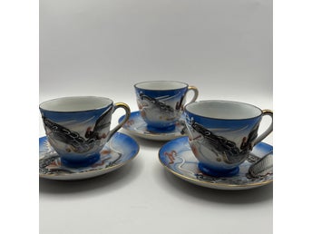 Tre Japanska kaffekoppar med drakmotiv