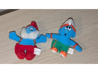 Två Smurf-mjukdjur från McDonald's 2000