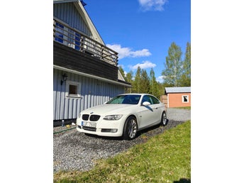 BMW 330xi Coupé E92 2008