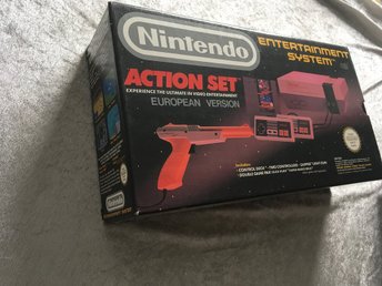 KOMPLETT NINTENDO 8-BITARS ACTIONSET IMYCKET FINT SKICK