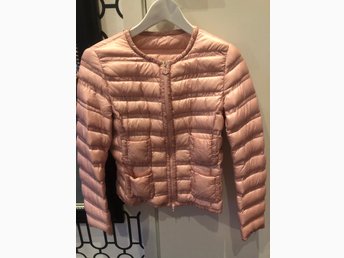ᐈ Köp & sälj Moncler Damkläder second hand på Tradera ᐈ Köp & sälj Moncler Damkläder second hand på Tradera