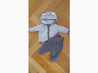 Jacka och byxa i fleece Jacka och byxa i fleece