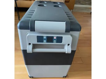 55L -20°C~20°C 12V/24V/230V bilkylskåp med mobilappkontroll, LED-display, tyst