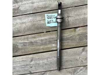 Propeller axel Yamaha 70